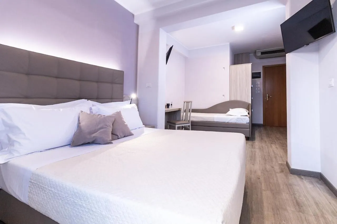 Hotel Alfonsina ريتشيوني 2*,  إيطاليا